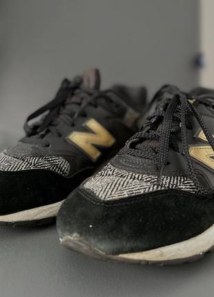 Жіночі кросівки new balance 5802 фото