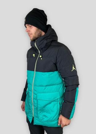 Пуховик Nike Air Jordan 1 Mid Triple White GS EU39