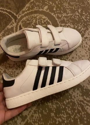 Ціна за дві пари наші кроси і перезувка