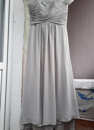 Розкішна сукня зі шлейфом4 фото