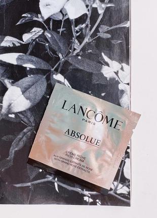 Lancome absolue легкий відновлюючий крем з екстрактом троянди