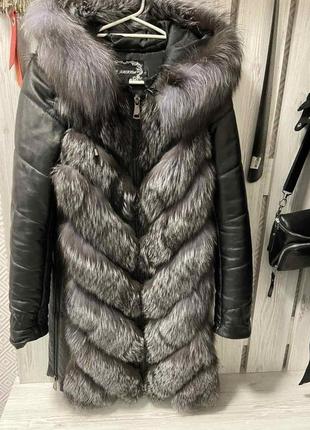 Шуба-жилетка шкіряна з чорнобурки