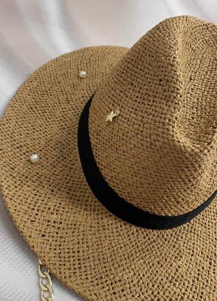 Літній плетінь капелюх федора з ланцюгом та декором кавовий (декор золото або срібло)5 фото