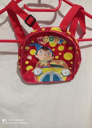 Червона дитяча сумочка рюкзачок