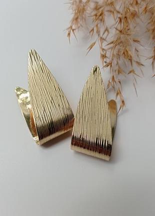 Сережки біжутерія