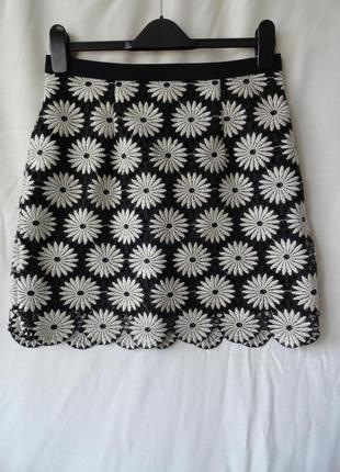 Нарядна спідниця
