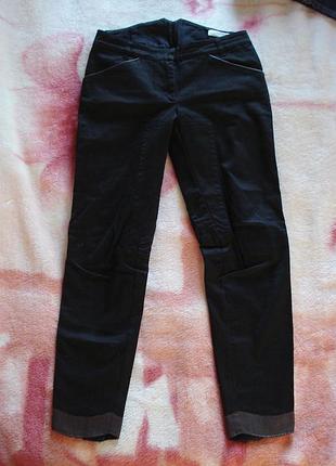 Черные брюки