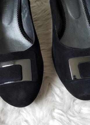 Туфлі жіночі belletta чорні замшеві розмір 413 фото