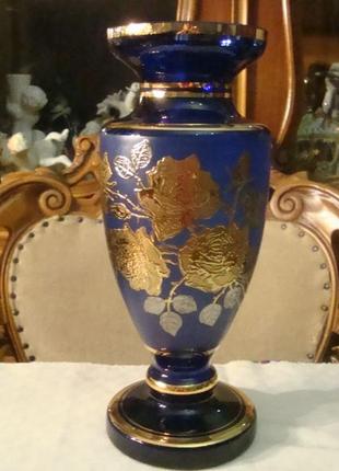 Шикарна ваза кобальт кольоровий кришталь позолота богемія чехословаччина