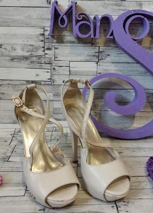 Босоніжки на підборах stella marco жіночі молочні розмір 37