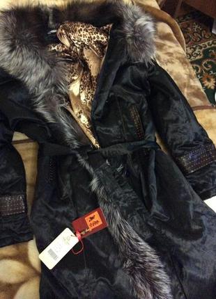 Шикарное пальто с воротом из чернобурки и с отстегивающийся подкладкой из андатры2 фото