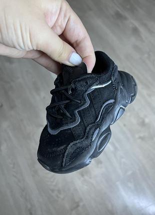 Кросівки adidas 22
