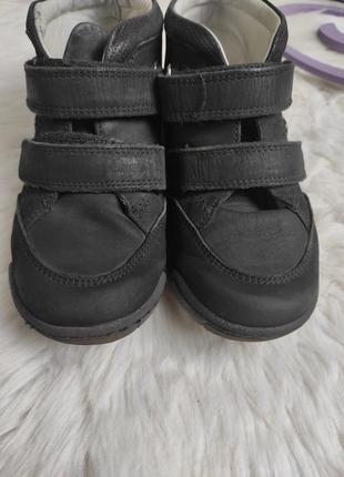 Дитячі черевики bartek на хлопчика, шкіряні чорні на липучках розмір 317 фото