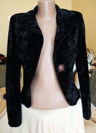 Велюровый пиджак