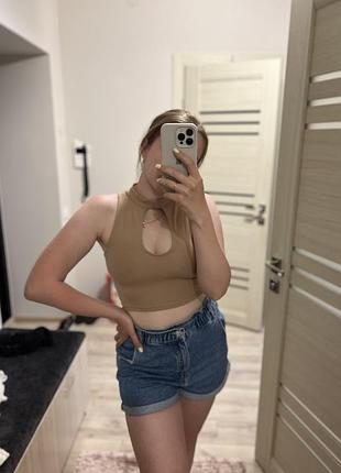 Дуже ефектний топ від pull&bear