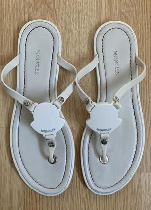 Moncler flip flops leather white шкіряні капці