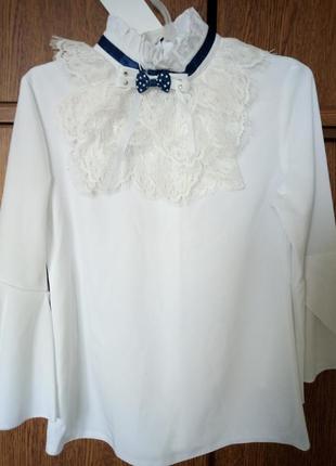 Белая школьная блуза жабо3 фото