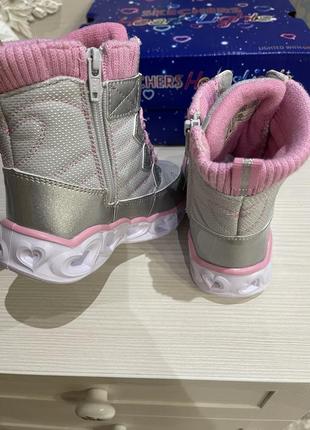 Сапоги для девушки skechers lights4 фото