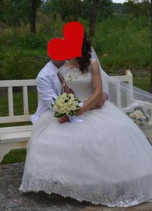 Розкішна весільна сукня, колір ivory. ціну знижено.2 фото