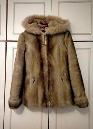 Коротенька шубка