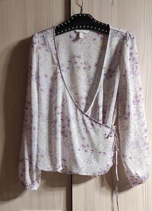 Ніжна блуза на запах в квітковий принт м6 фото