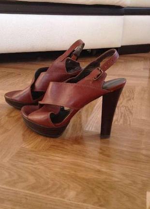 Брендовые босоножки stuart whitman испания оригинал (возможен обмен)