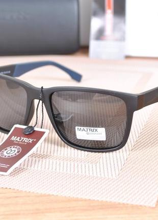 Фірмові чоловічі сонцезахисні окуляри matrix polarized mt8465