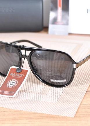 Фірмові чоловічі сонцезахисні окуляри matrix polarized mt8387