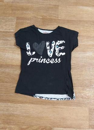 Милая футболка