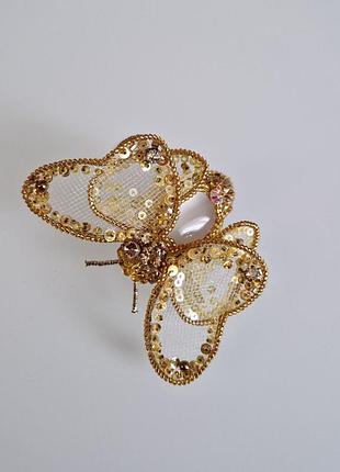 Брошка золотий метелик