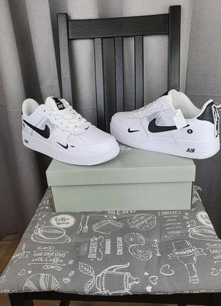 Nike air force 1 07 low lv8 ultra white белые найк эйр форс 1 07 лов лв8 кроссовки для мужчин. обувь весенняя