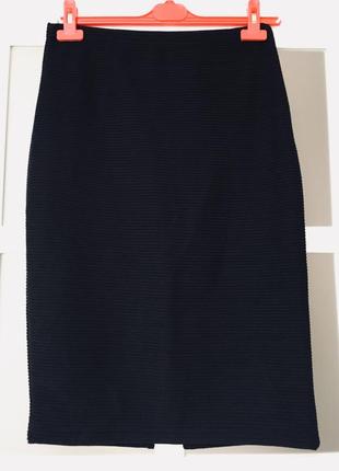 Трендовая классическая юбка трикотажная в рубчик4 фото