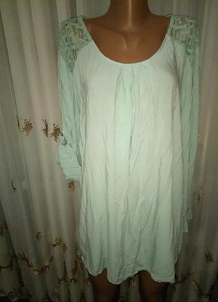 Салатная блузка с кружевной кокеткой, вискоза, италия