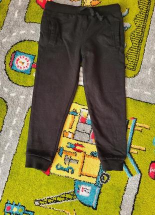 Чорні штанці на хлопчика