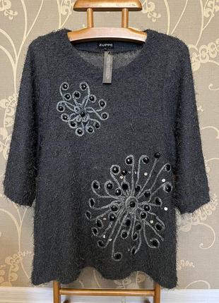 Очень красивый и стильный пушистый свитер 21,5.