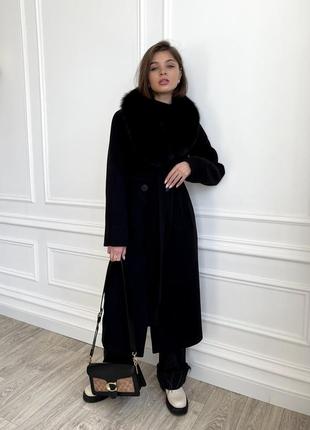Зимове жіноче чорне брендове кашемірове пальто з хутряним коміром
