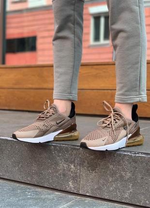 Жіночі кросівки nike air max 270 brown

женские кроссовки найк аир форс