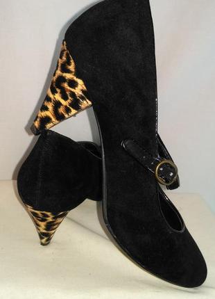 Класні черевички для красуні