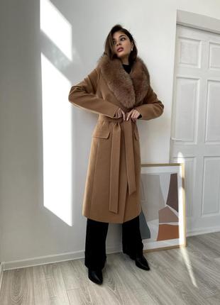 Зимнее роскошное кашемировое женское пальто цвета кємел