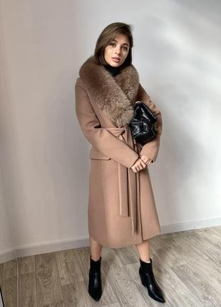 Зимнее классическое кашемировое женское пальто с мехом1 фото