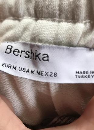 Штаны спортивные bershka белые3 фото