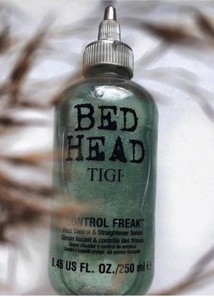 Сироватка для гладкості та дисципліни локонів tigi bad head styl control freak1 фото