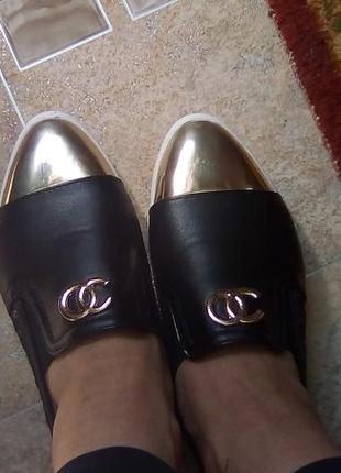 Мокасины, слипоны, лоферы, балетки ,с золотым носком и пяткой.