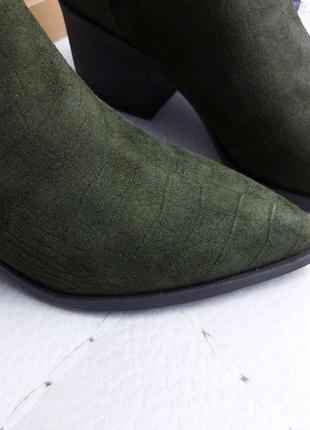Steve madden оригінал темно-зелені ботинки челсі на підборах3 фото