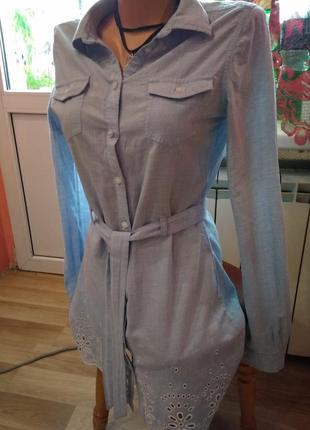 Супер модна сорочка з вишивкою у низу