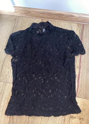 Топ, облягаючий