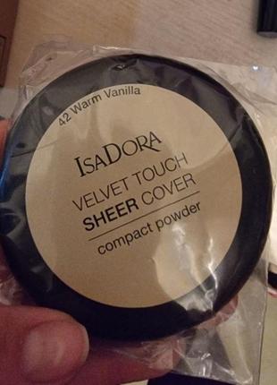 Isadora velvet touch sheer cover compact powder3 фото