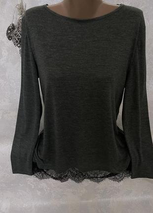 Лёгкая кофточка с кружевом