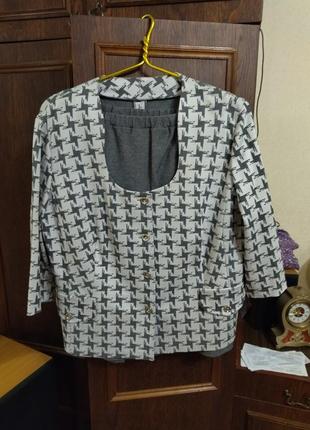 Костюм жіночій 54розміру