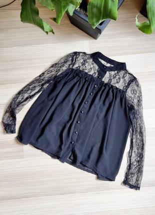 Ніжна сексуальна блуза с елементами мережив комір стієчка